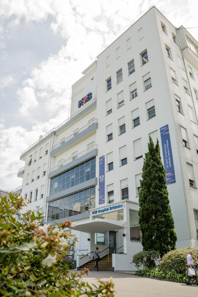 Fachada del Hospital Británico Central